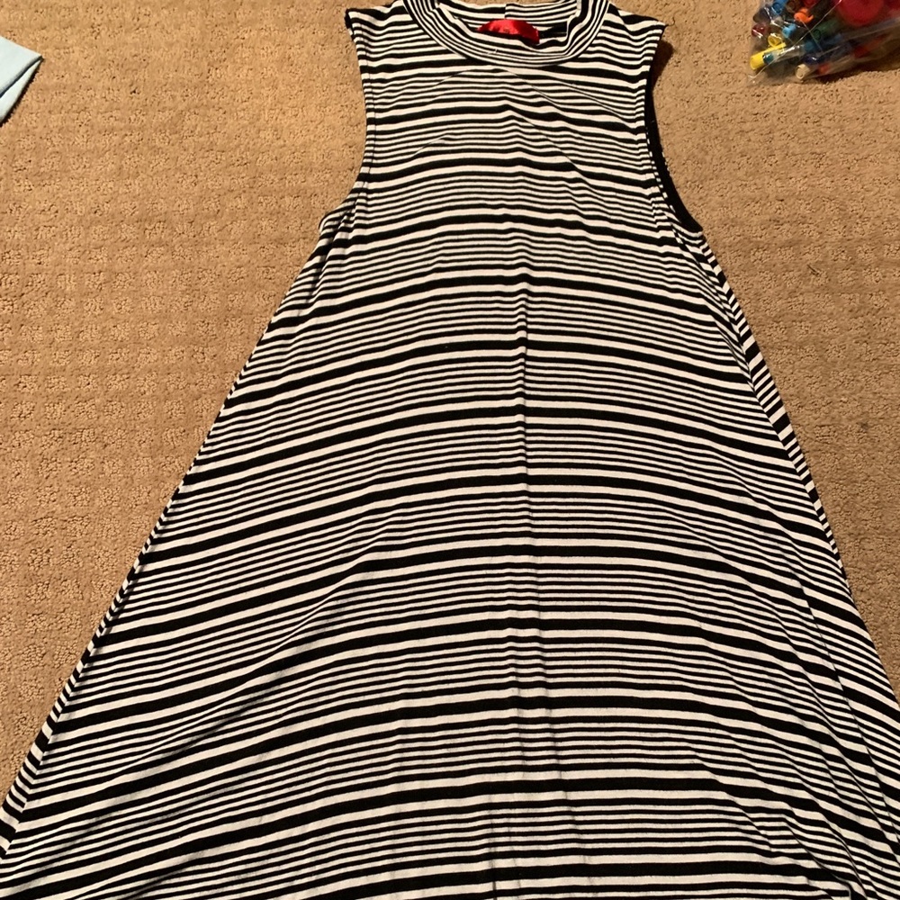 Striped sleeveless dress